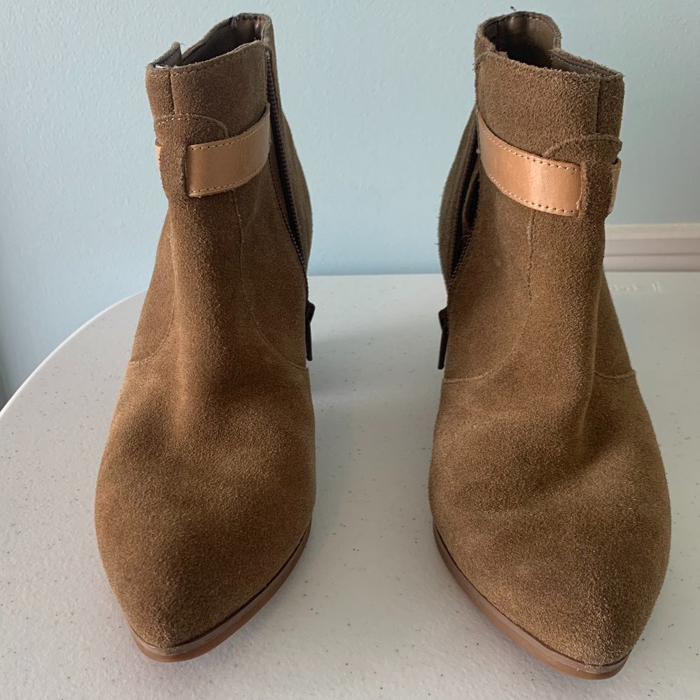 Cute Tan Leather Booties